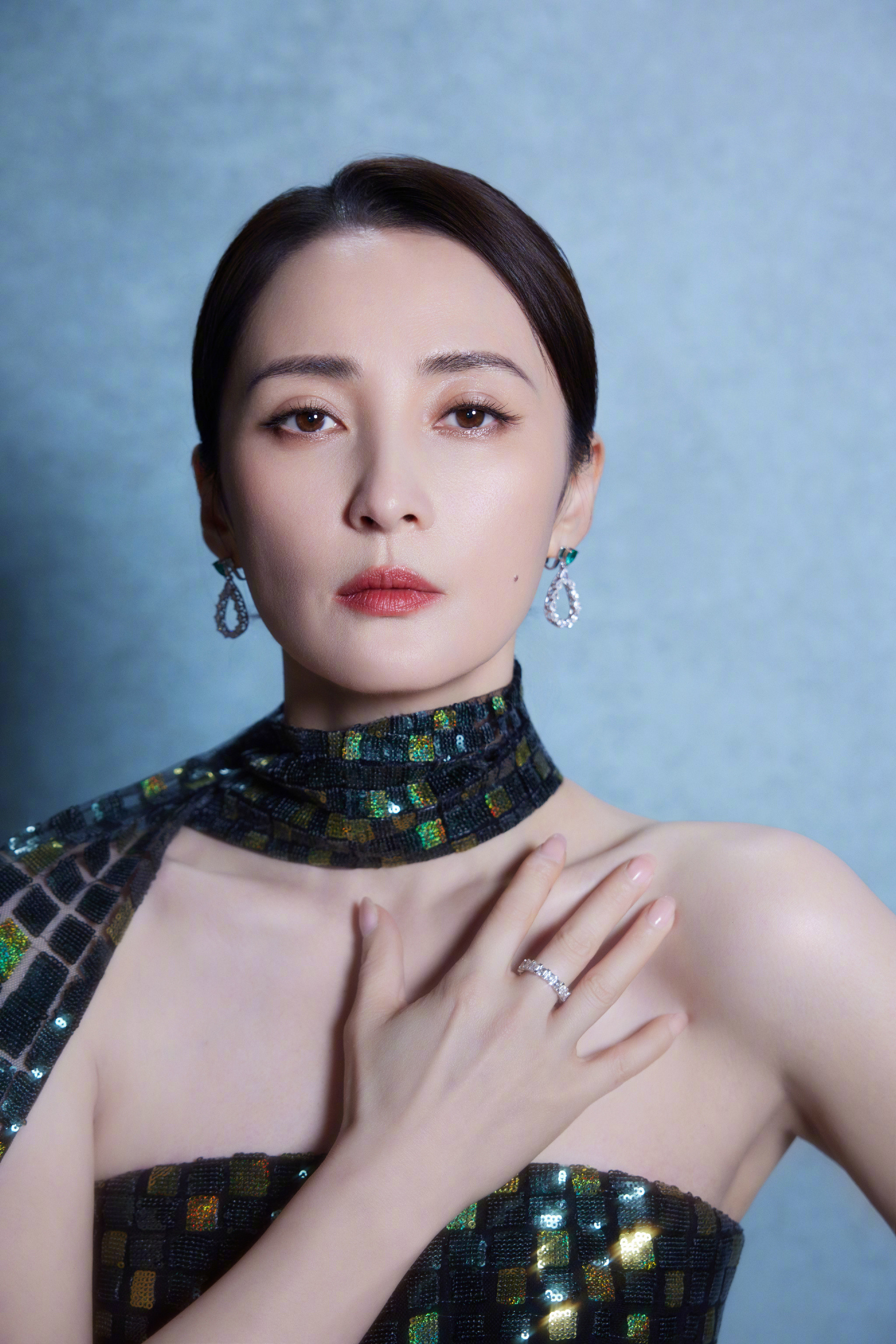 谁懂这种惊艳！蒋勤勤红毯出图一整个美神降临，近期状态超顶，时尚表现力nextl