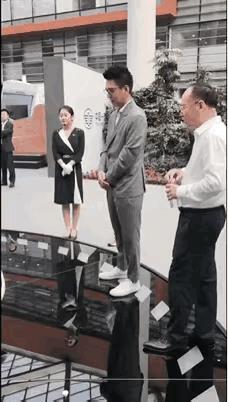 这种车赶上下雨天怎么办[捂脸哭][捂脸哭][捂脸哭]