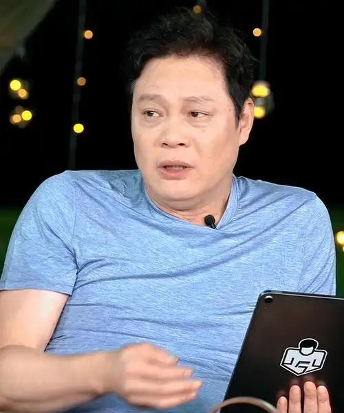 范志毅开怼：国足再差，也轮不到业余队来“踢馆”！他说国足成绩是不行，但好歹是几十