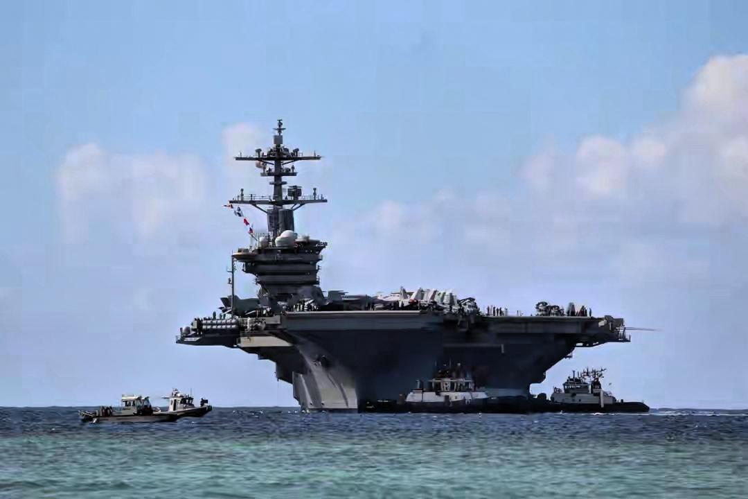 中东那块儿又炸锅了！林肯号航母刚在南海溜达呢，立马被拽回去，油门踩死往中东冲。