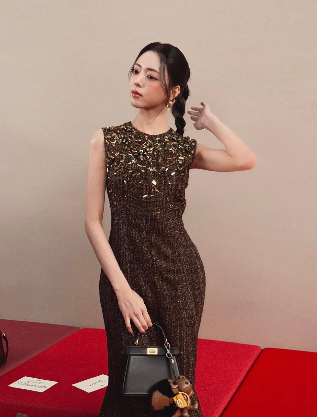yuna申有娜yuna看秀look人气越高越会被邀请去看秀​​​