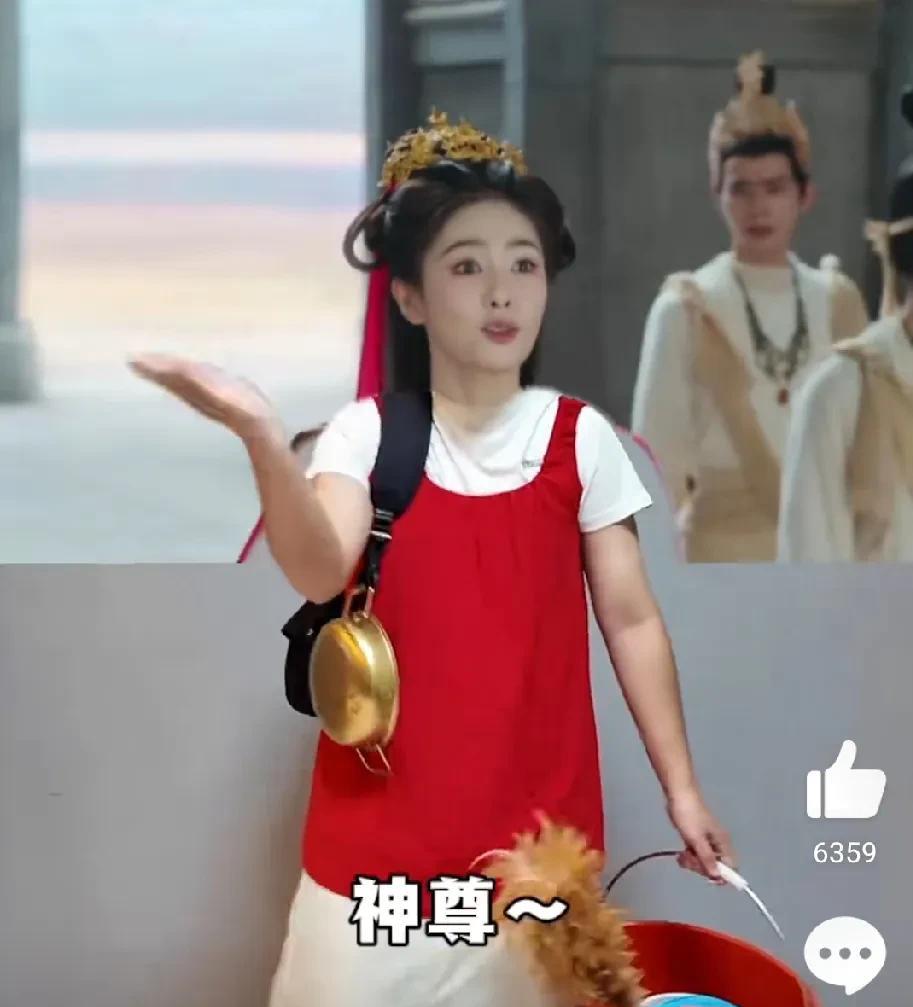 ##于正看了这版临江仙都得楞两秒#这年头对嘴型的翻拍见怪不怪，居然还有对体型神