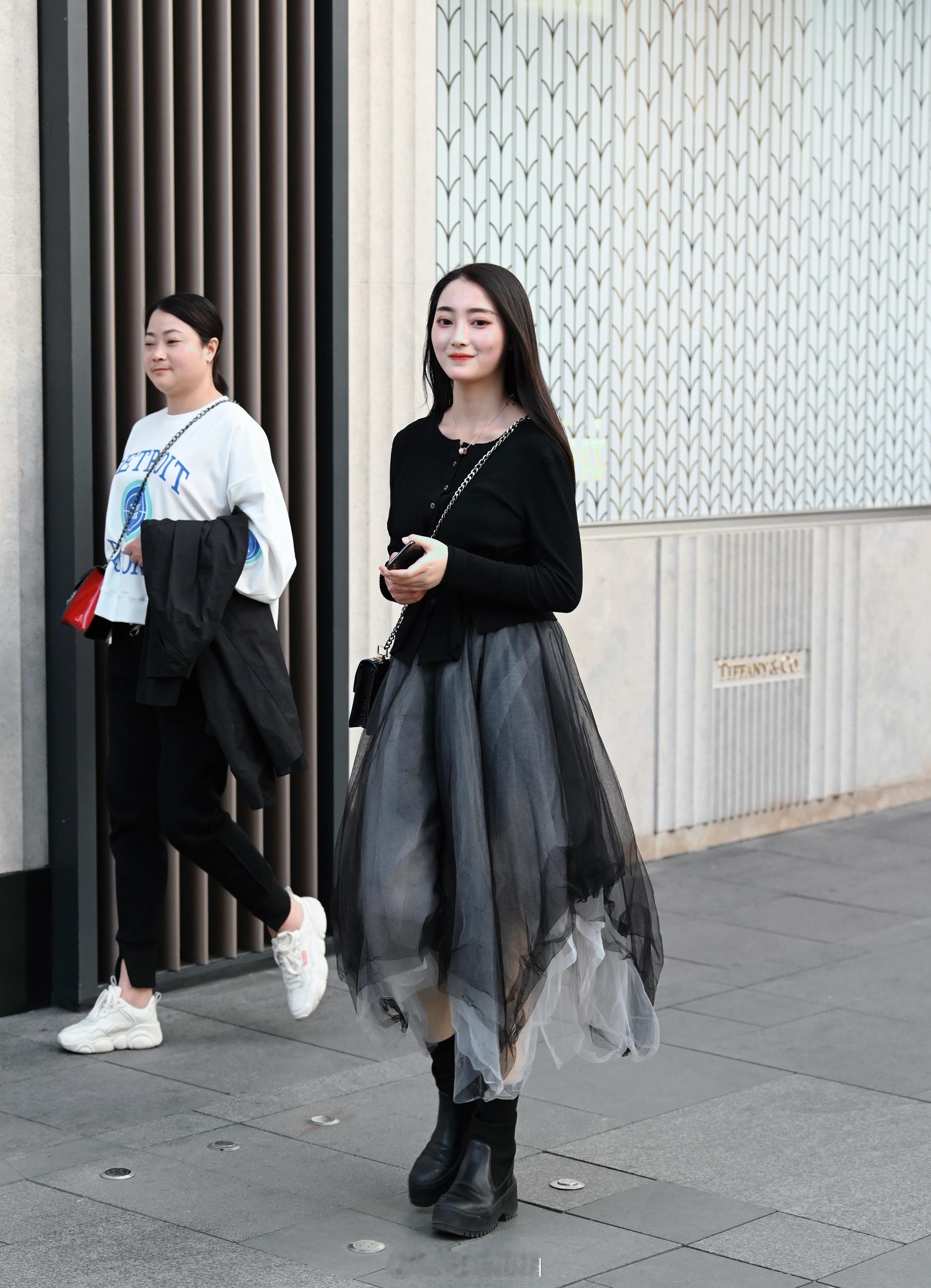 【成都街拍】周一，早上好！丨摄影拍照每日穿搭​​​