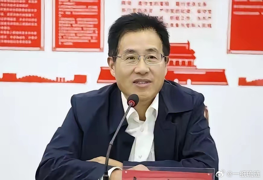 全国模范教师、安徽省特级教师何登保被查通过查阅相关资料得知，何登保可不是一个平平