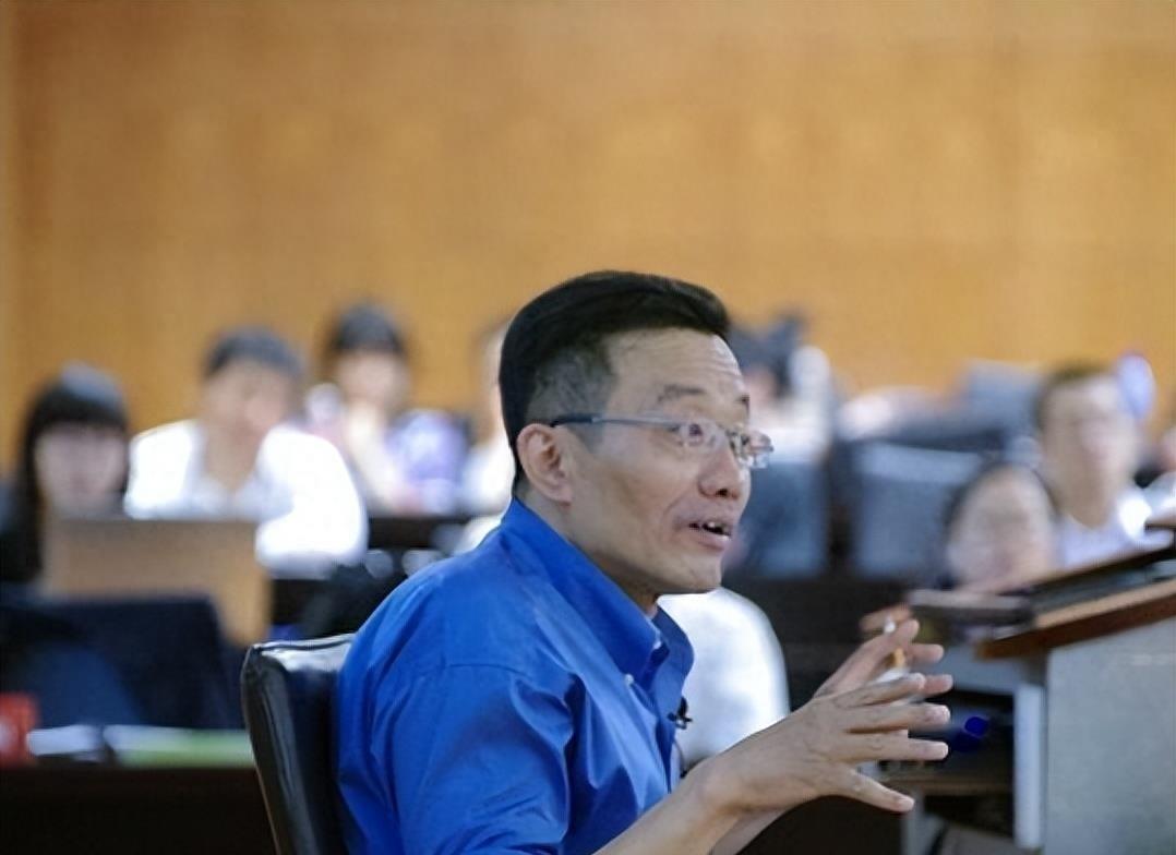 复旦大学王德峰教授说：“富贵还是贫贱，都不归我们自己管，都是命！我的儿子，从小念