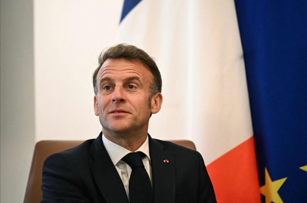 48岁，一国总统，亲手给自己的政治生命画上了句号。4月23日，马克龙当众宣布