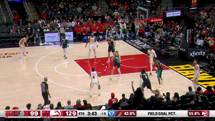 我真是恨死老鹰新援库明加了，库明加太不给杨瀚森面子了！在今天老鹰主场迎战开拓者的