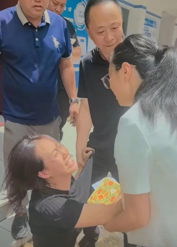 北海摩托艇事故后续，游客家属发声，教练身份曝光，景区连夜拆除