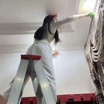 不敢发朋友圈怕他们看了想娶我