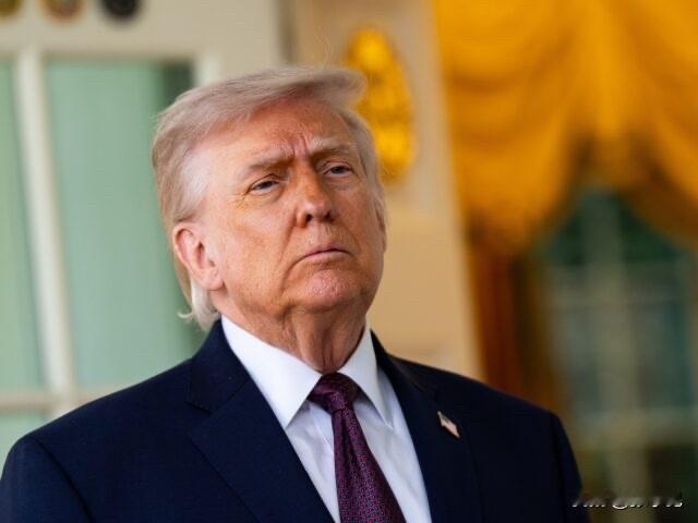 特朗普今天发文说：“我刚刚与备受尊敬的黎巴嫩总统约瑟夫·奥恩以及以色列总理比比·