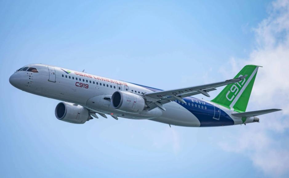美国这次真下了狠手，直接把中国C919的大门堵了。众所周知，C919是中国人期待