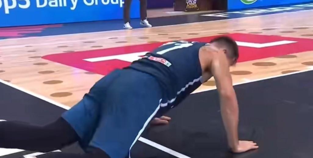 东契奇带队赢了阿夫迪亚反而让人质疑，两人差别不大但是年薪差太多。东契奇又带队赢