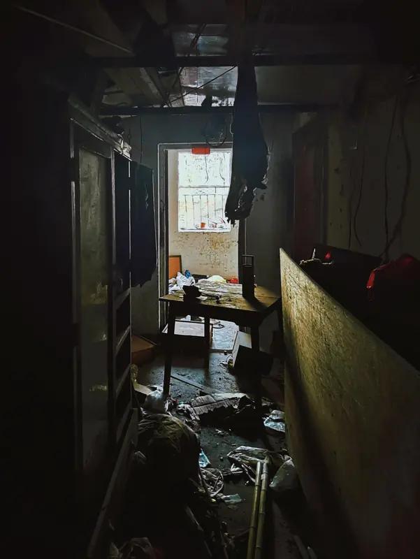 同时也证明了一点，人生是真的苦。不过就算人生再苦，既然来了就要好好活下去。而要好