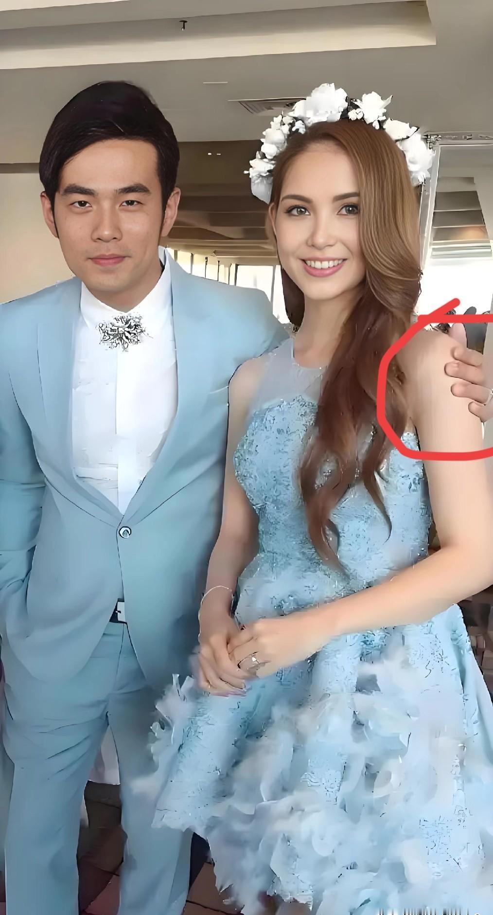 周杰伦娶昆凌，居然是因为她会“玩”。你看，昆凌从不比美。她比的是凌晨三点陪杰