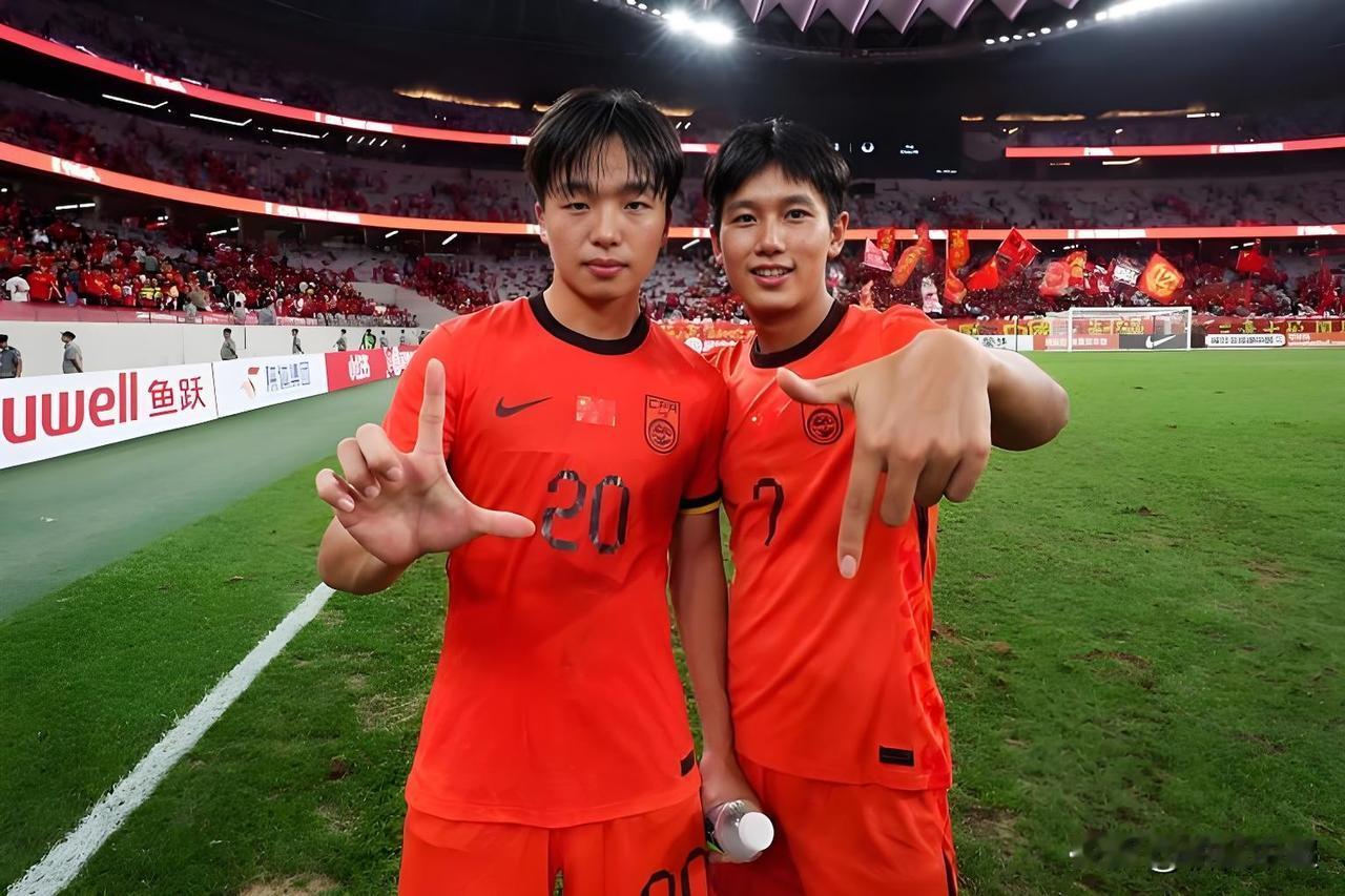 至于铜梁龙队七轮不败的原因！网络上真没有几个人说明白过。不少伪球迷至今还认为这