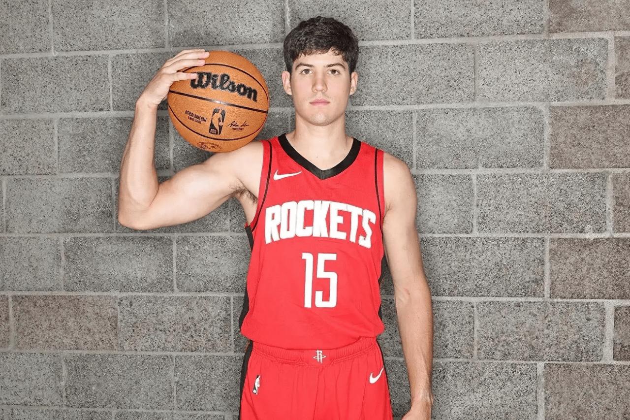 火箭管理层还不清楚要培养谁嘛！火箭会是谢波德的球队！谢波德是目前唯一具有打死对方