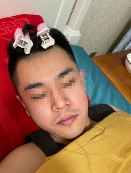 这下玩脱了！金毛白三姐闹翻天，一个命没了一个丢饭碗！金毛进去了，事情