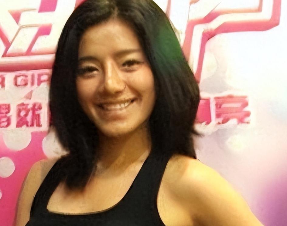 曾经的超女冠军江映蓉：多次医美后模样大变，全身上下似乎只剩眼睛还是原来的样子
