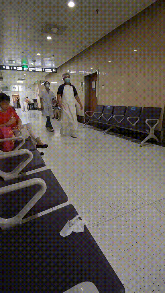 看半天才看出哪里不对