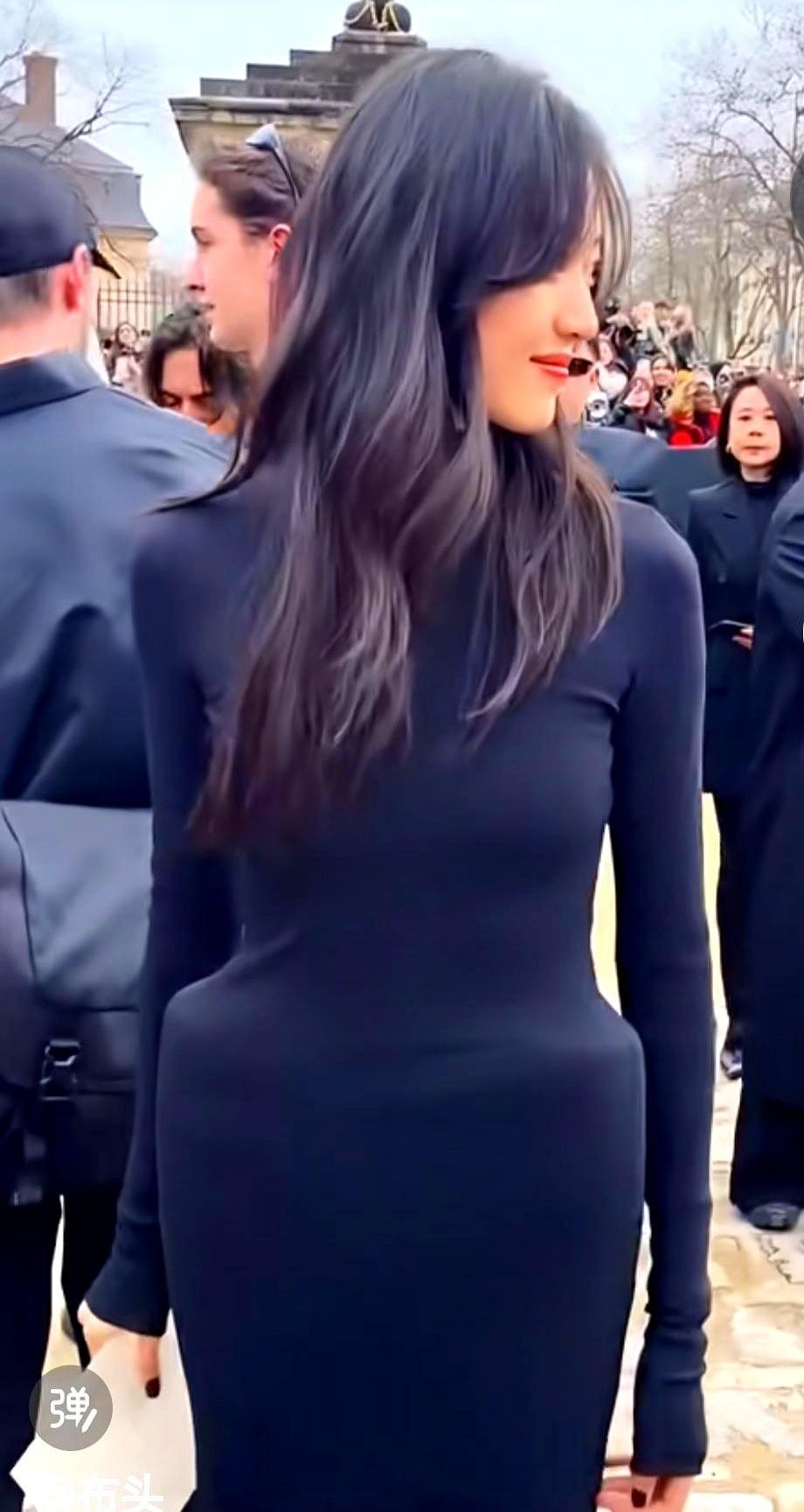 别再争了，孙千被嘲“雪糕怪”的根源，根本不在造型。根源是她长了一副罕见的骨头：