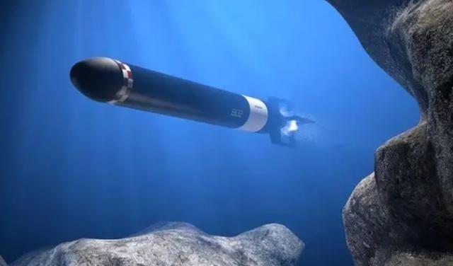 美专家透露：一旦解放军装备这款武器，那么美军就算部署再多航母战斗群也没用。美专家