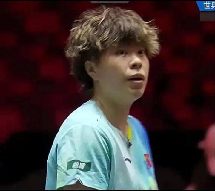 王艺迪被剃了一个大光头，陈幸同被剃了一个小光头！昨晚国际乒联单打世界