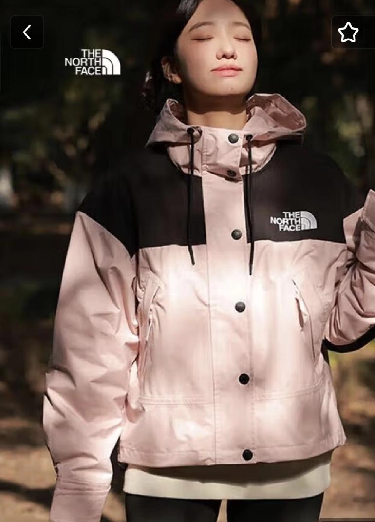 认识TheNorthFace（北面）冲锋衣，源于孩子。他对北面冲锋衣可以说是