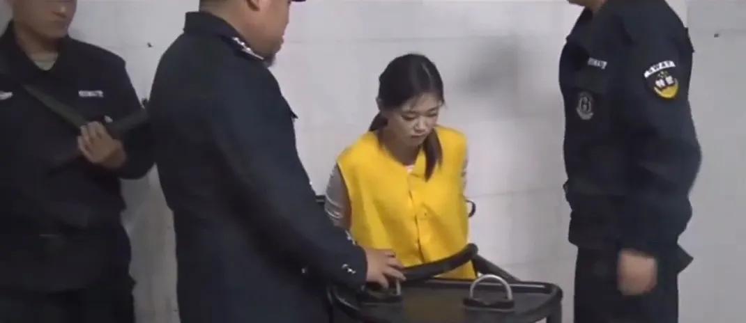 她应该是当代最漂亮努力的罪犯了，被抓后就连警察也夸她很努力很拼搏，只不过用错了地