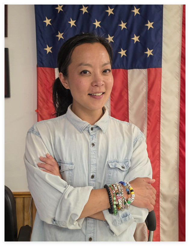 FrancescaHong，弗郎西斯卡·洪，会代表民主党竞选威斯康星州州长。韩