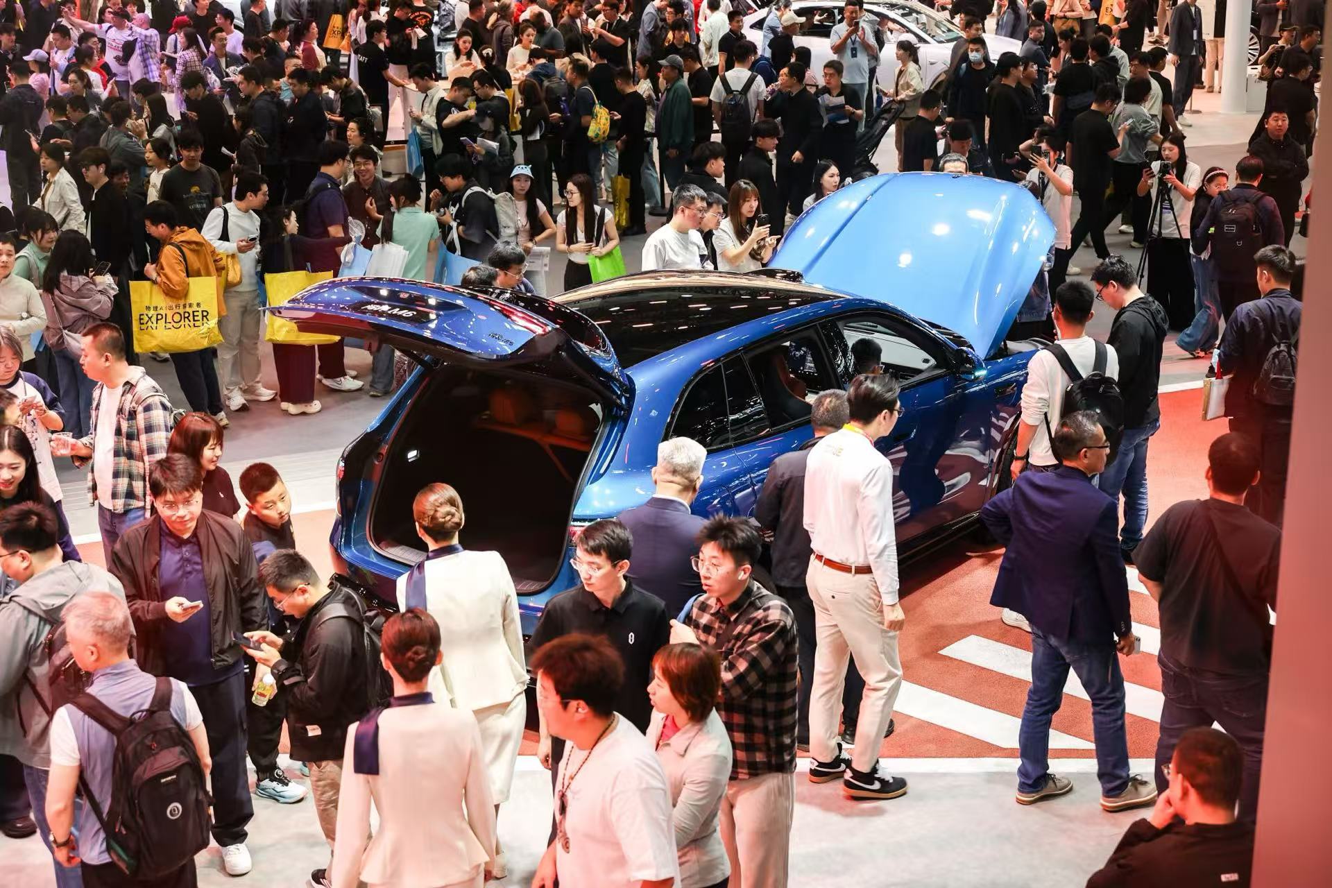 五一逛北京车展，深度体验问界全系：家用与豪华的双优之选