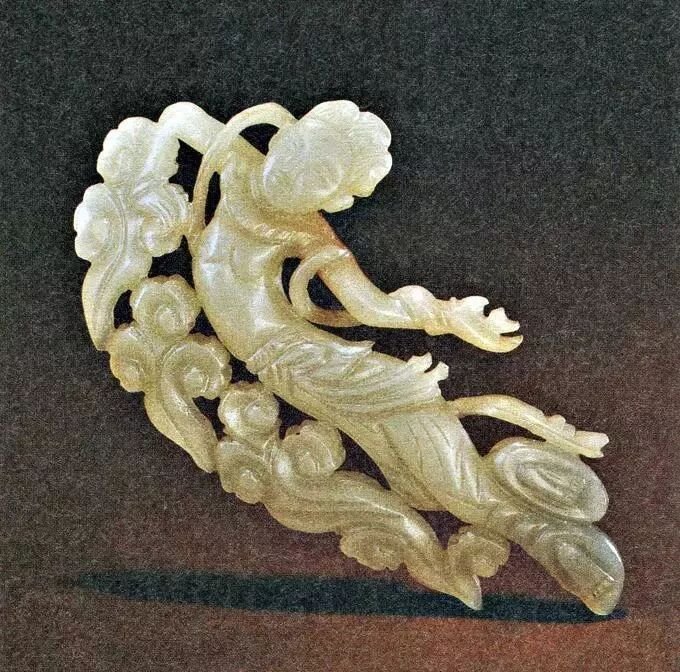 古玉杂谈唐代距今一千年左右，遗留下来玉器相当精彩，最有声誉的是唐代玉飞天。特点