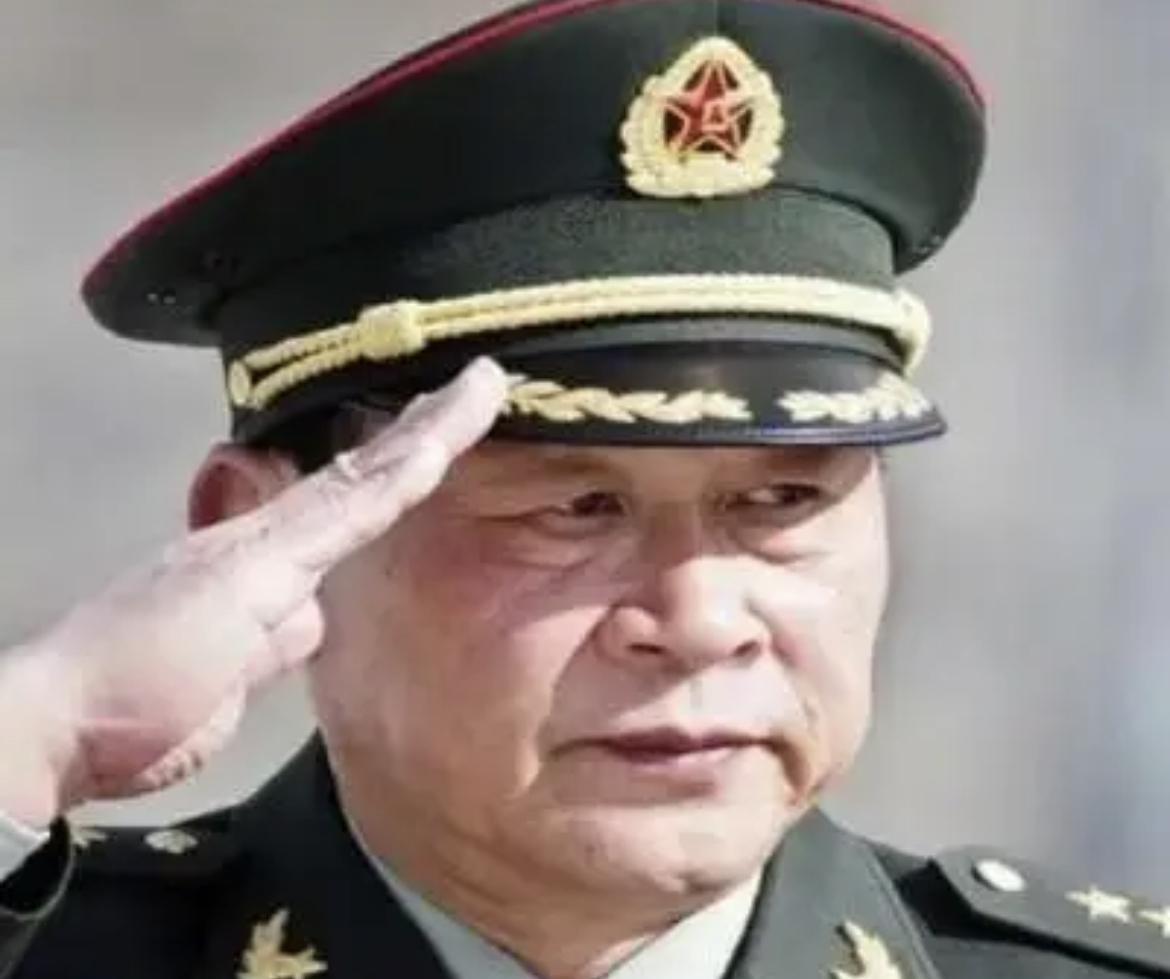 “宁可台湾不长草，也要解放台湾岛”，“和平不会从天上掉下来”，这句话，铿锵有力，