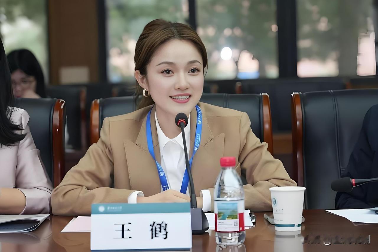国内最美大学校长？汉口学院与新任校长王鹤介绍汉口学院位于湖北武汉江夏区，民