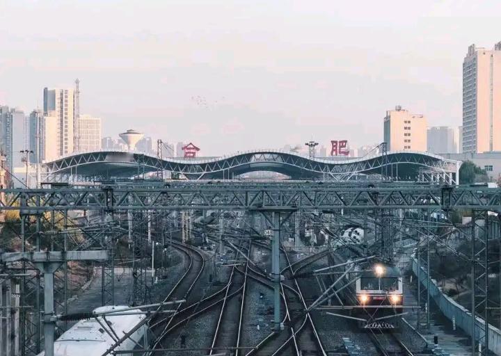 合肥西站关键节点突破：黄金三角成型，142城高铁直通新纪元2025年11月7