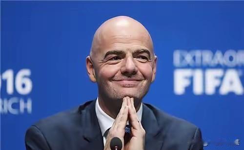 国际足联真会做生意，转播费越南只要1500万美元，中国却要收3亿美元。这难道是按