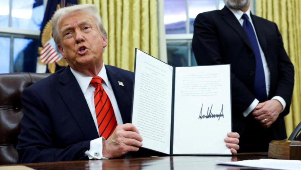 美国不和中国联手，根本活不下去。芯片美国垄断时，价格高得离谱，美国赚得盆满钵满。