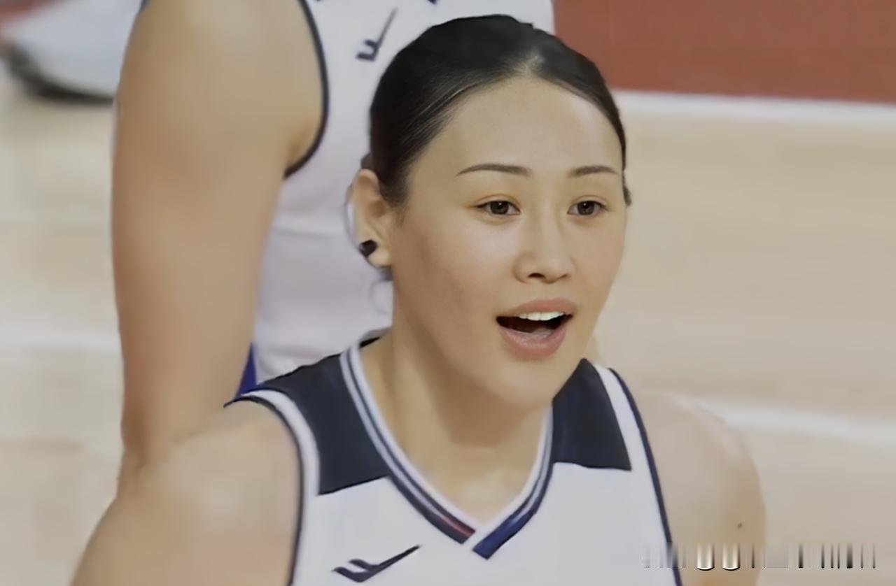 你怎么看？韩国女篮核心姜怡瑟:回应对阵中国女篮:毫无疑问，中国女篮是世界级强