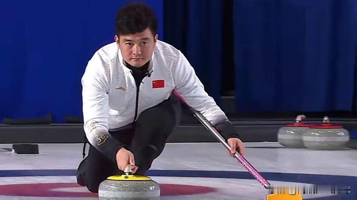男子冰壶冬奥落选赛：中国队首尝败绩，菲律宾队掉链子，日本队跻身前三！男子冰壶冬