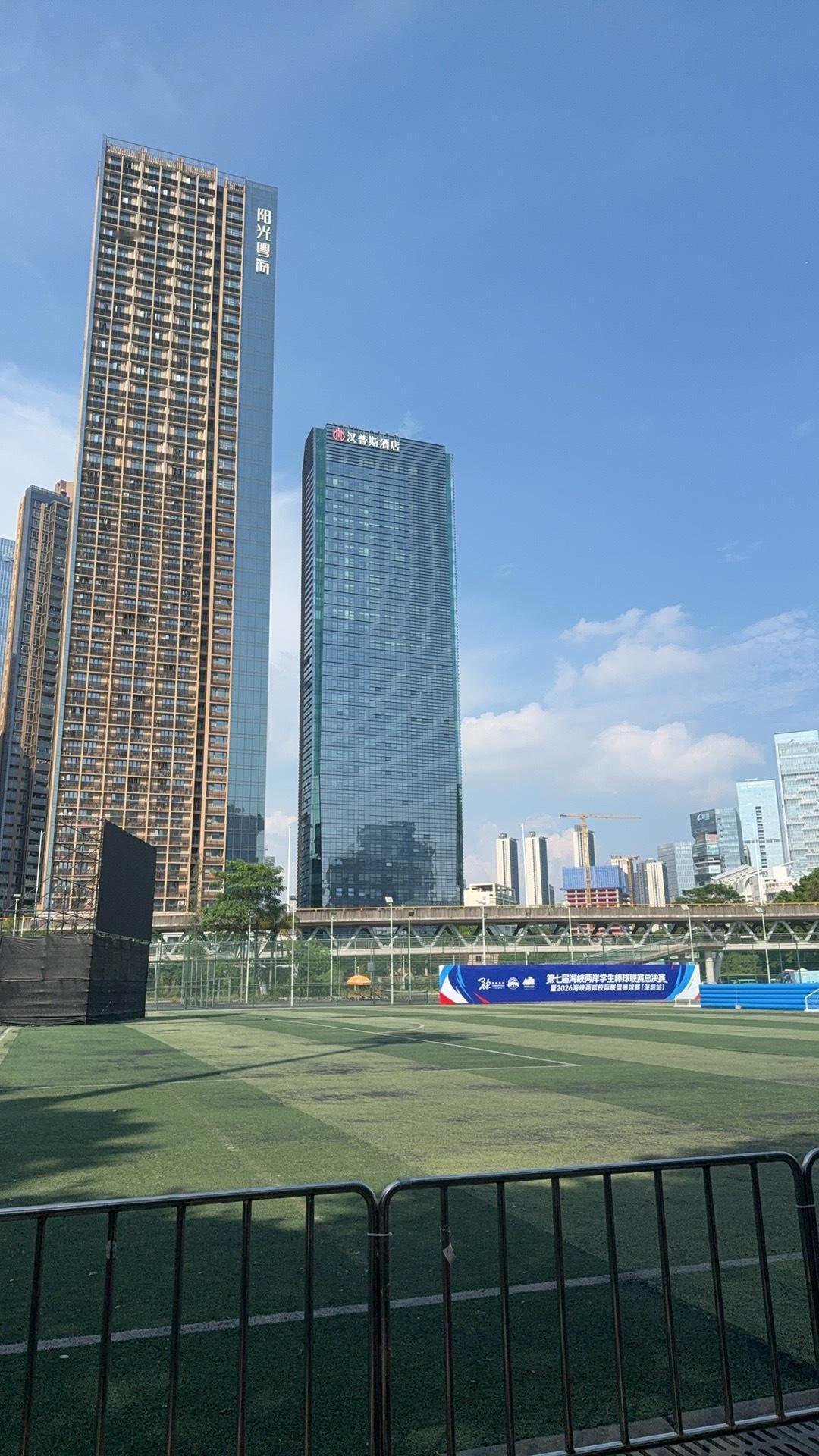 好大学就是不一样，第一次见学校里有酒店深圳·深圳大学沧海校区