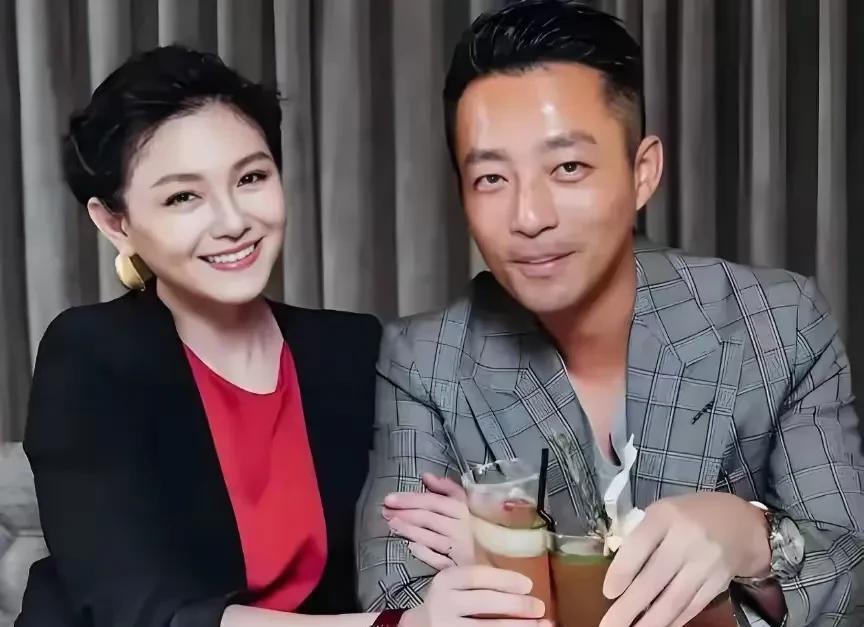 大s在日本那会儿，病得很严重很难受了，而且她身体不好，她自己知道，病人最了解自己