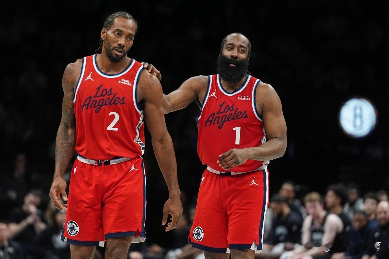 又抬走一队，快船队的运气是真好！赛季前期，快船队的战绩十分糟糕，球队一度处在西