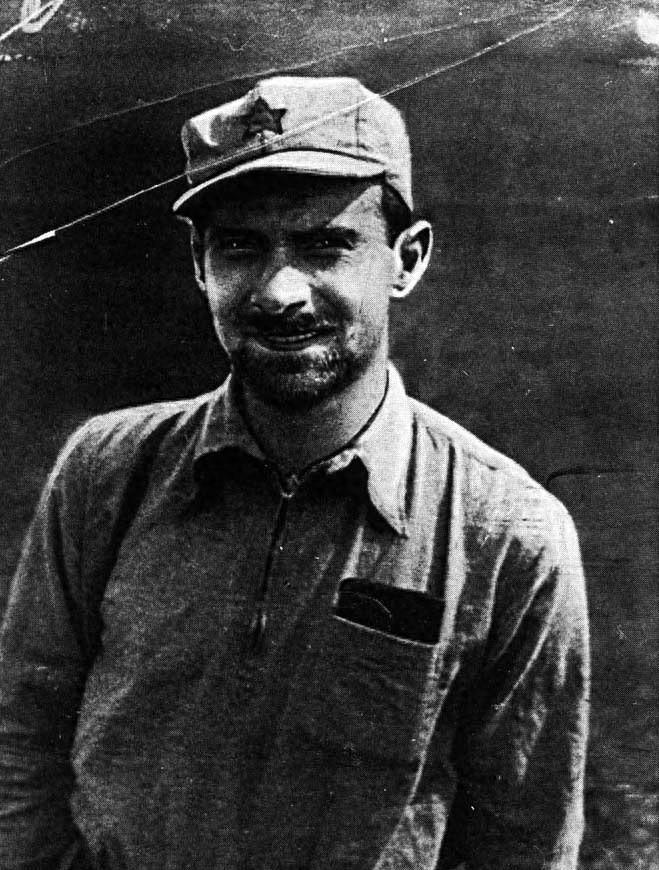 1936年斯诺为毛主席拍摄的一张珍贵照片，成为影响中国局势的重要事件，让蒋介石感