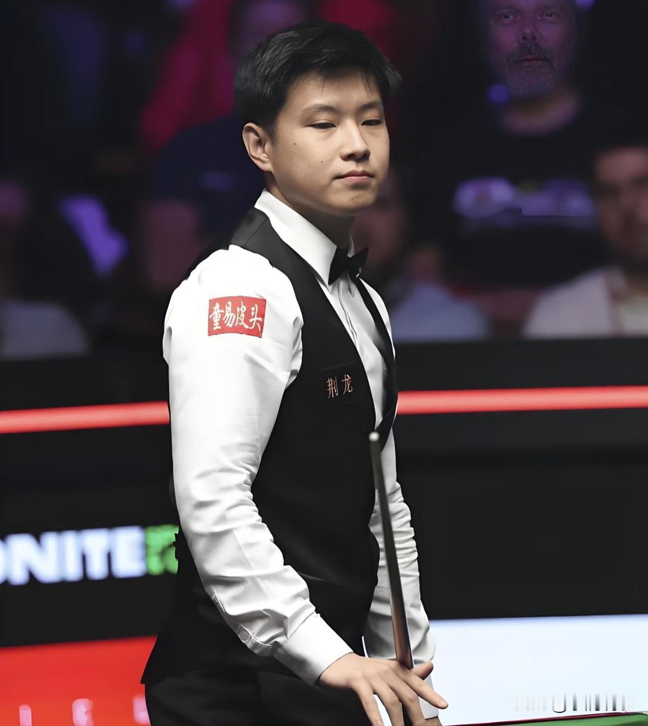 最近不少人喊赵心童要拿“五套大满贯”，这话听着实在太离谱。希金斯拼了30年