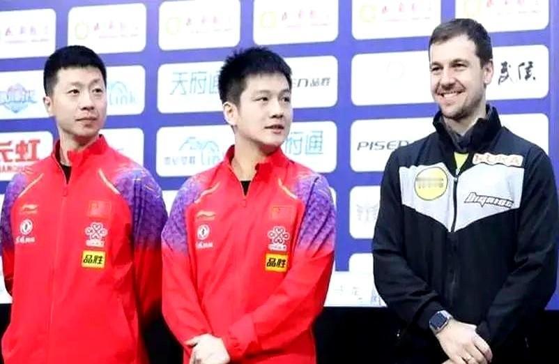 央视体育微博今晚转发了波尔退役之际写给中国球迷的信：26年国际赛场，何其有幸