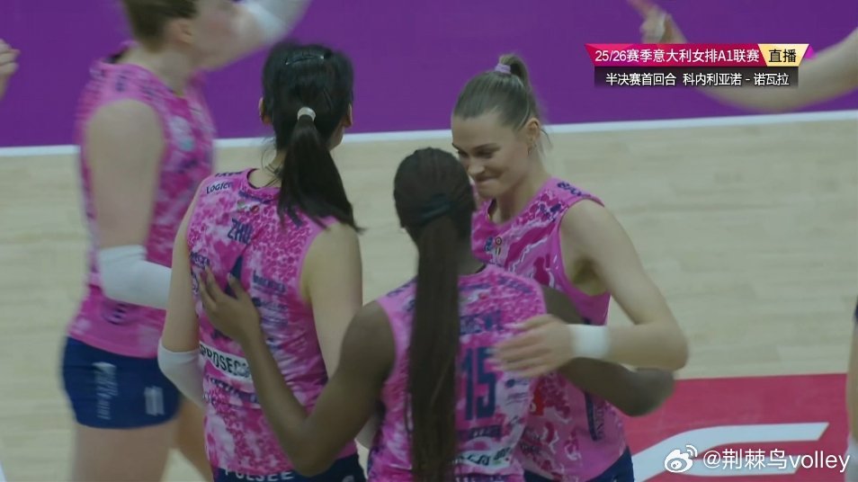 截止目前，朱婷15扣10中0失2拦拿到本方最高的12分。朱婷意大利女排联赛