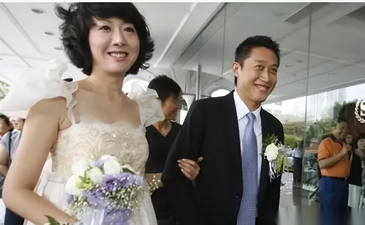 2012年，西安23岁女子患尿毒症，为了活下去，她和患骨髓瘤男子签下结婚协议："