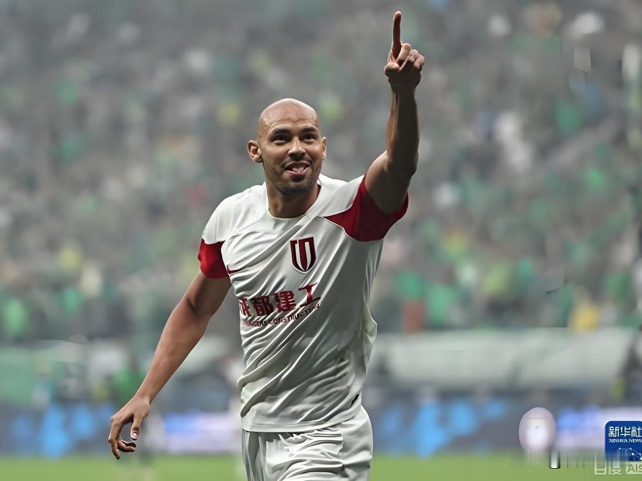 如果蓉城队本赛季无法收获联赛冠军，那就彻底落实了是一支伪强队的名衔。申花队，海