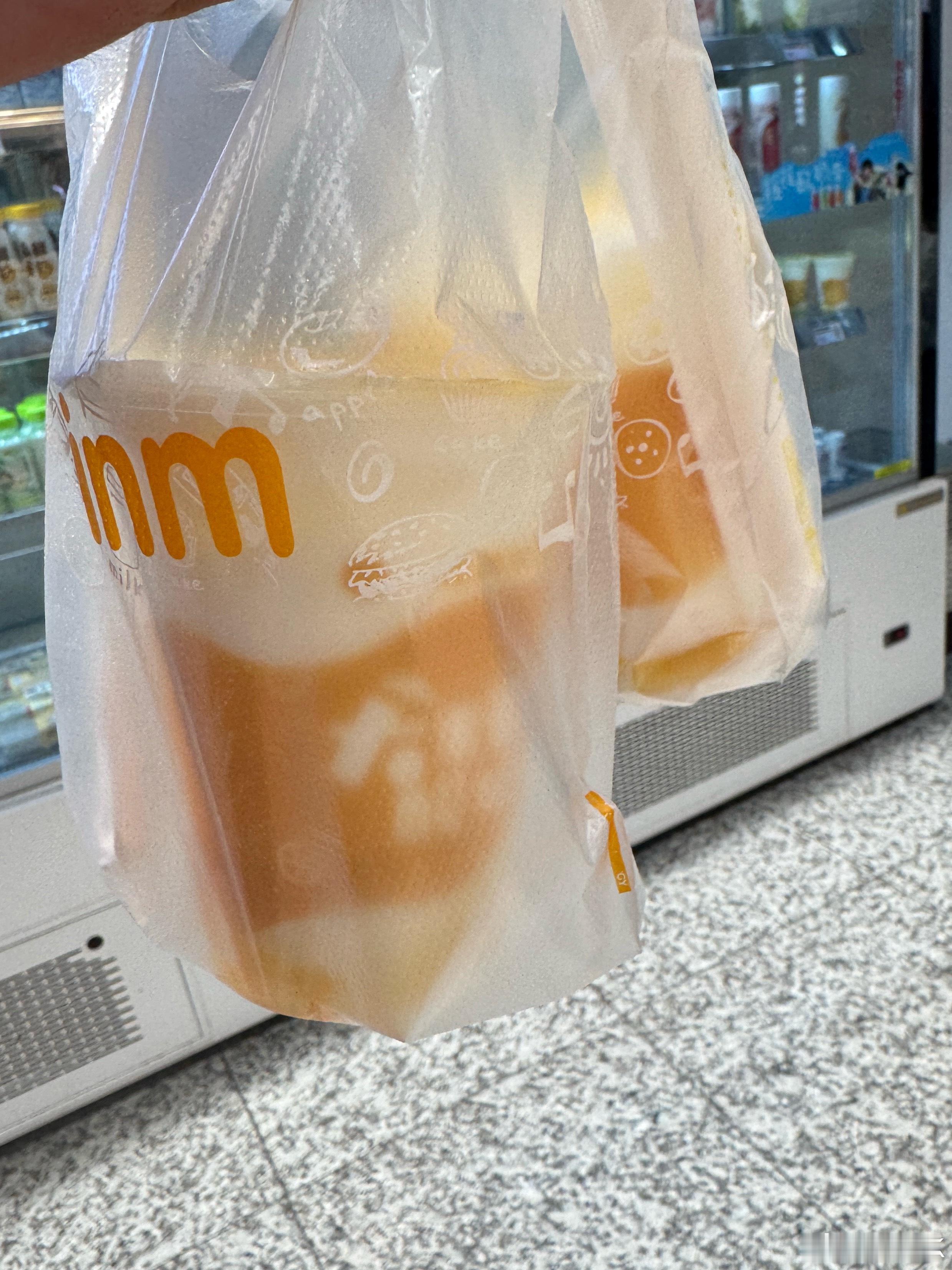 已经喝上杭州特产了