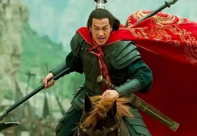 纪灵提着三尖刀要杀刘备，吕布却拎起方天画戟插在百步外营门，朗声道：“若我一箭射中