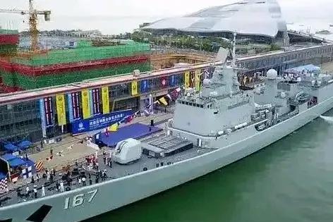 正是由于052D型驱逐舰的大规模服役，051C型驱逐舰才开始了升级改造。那么这两